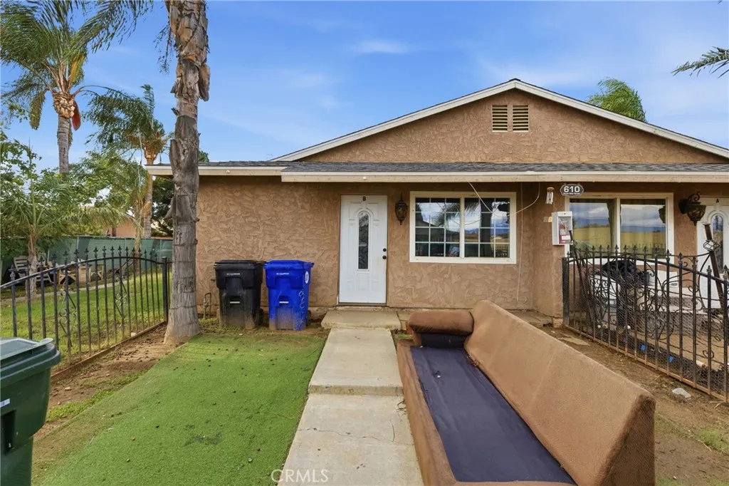 610 S Olive Avenue, Rialto, California 92376 home-pic-3